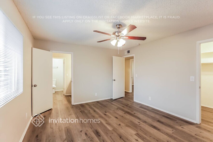 Building Photo - 701 N Comanche Dr