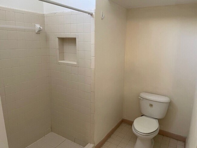 Building Photo - 145 Princeton Trce