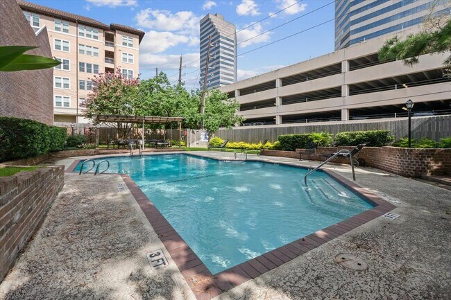 Building Photo - 4948 Post Oak Timber Dr