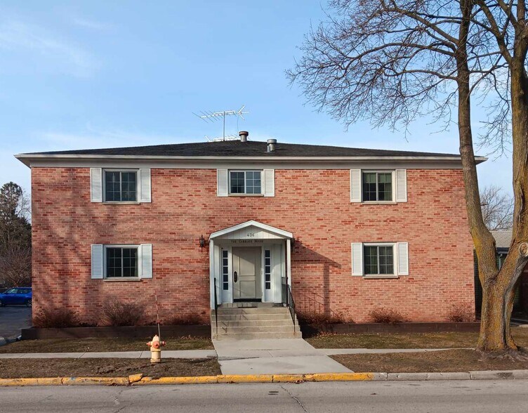Primary Photo - 436 E Main St