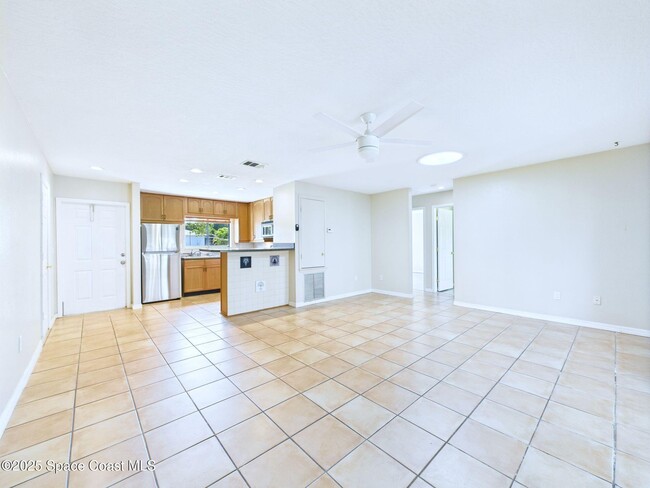 Building Photo - 1278 Fargo Dr