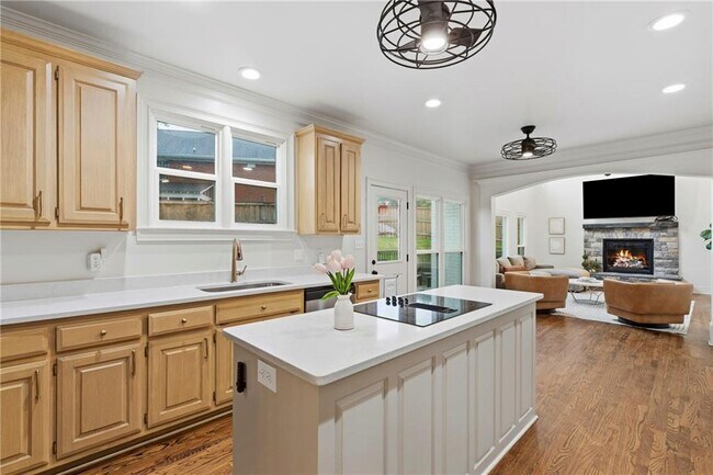 Building Photo - 4221 Willow Oak Dr