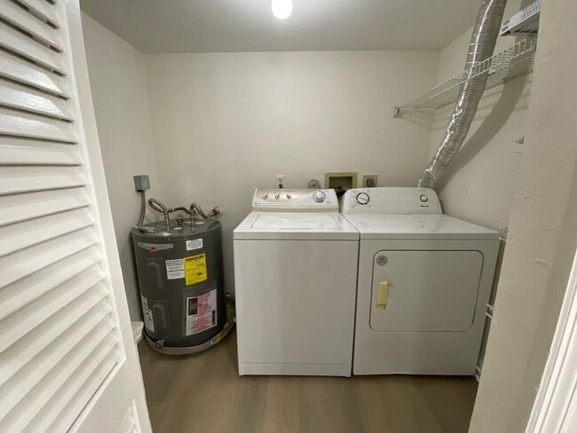 Building Photo - 1604 Palm Beach Trace Dr