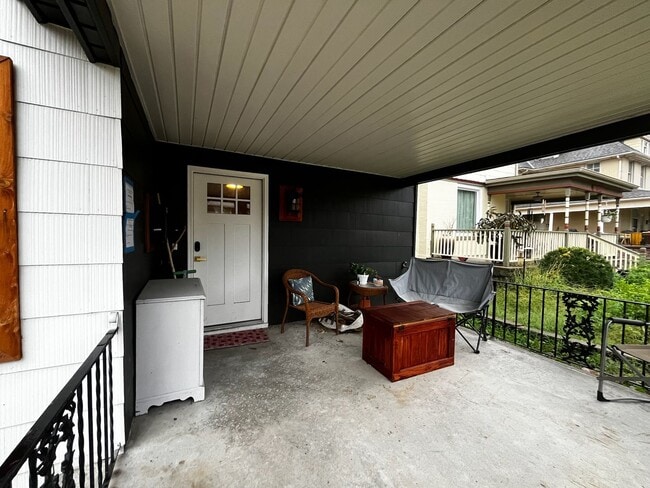 Building Photo - Pendleton Heights 4BR—Updated Historic Cha...