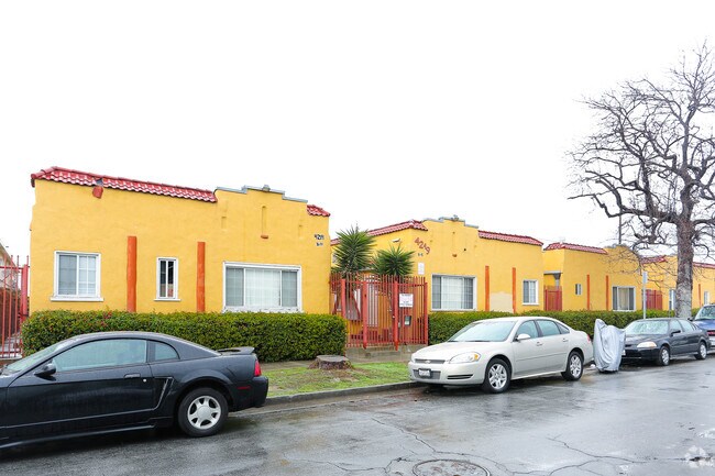 4219 - 4233 W 28th St - 4219-4233 W 28th St