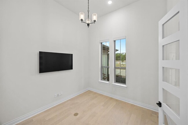 Building Photo - 116 Stardusty