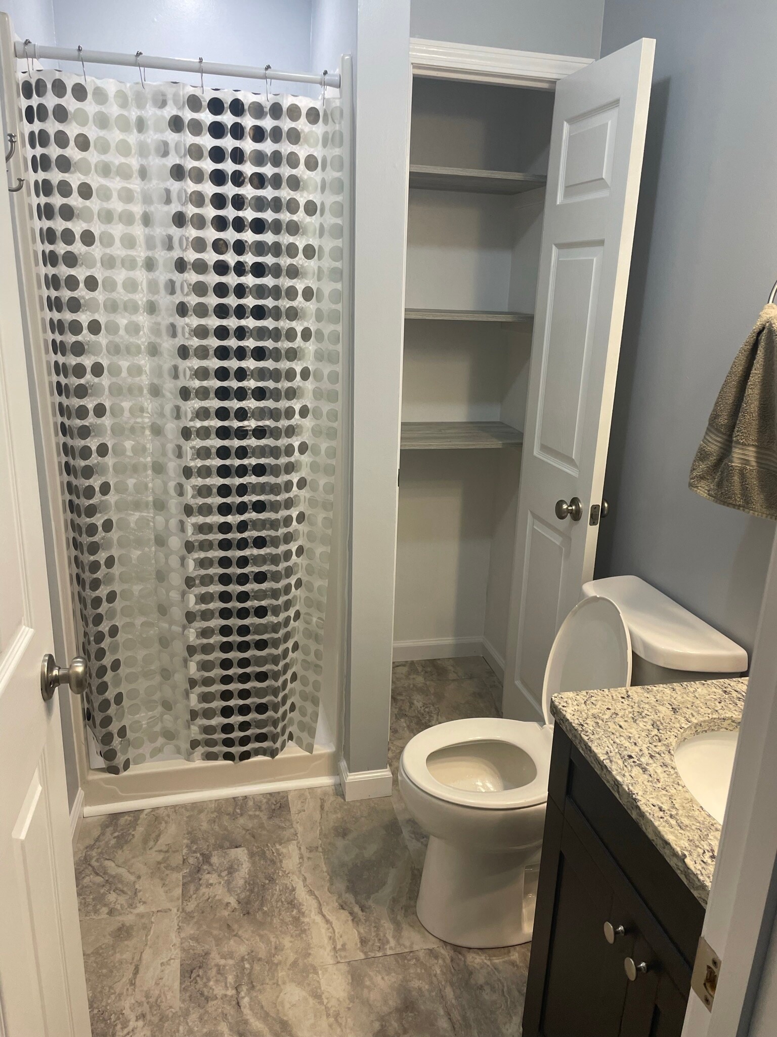 Building Photo - 1812 Briarwood Dr