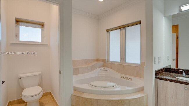 Building Photo - 500 SW 51st Ct