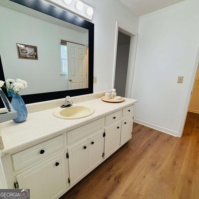 Building Photo - 3775 Belle Glade Trail SW