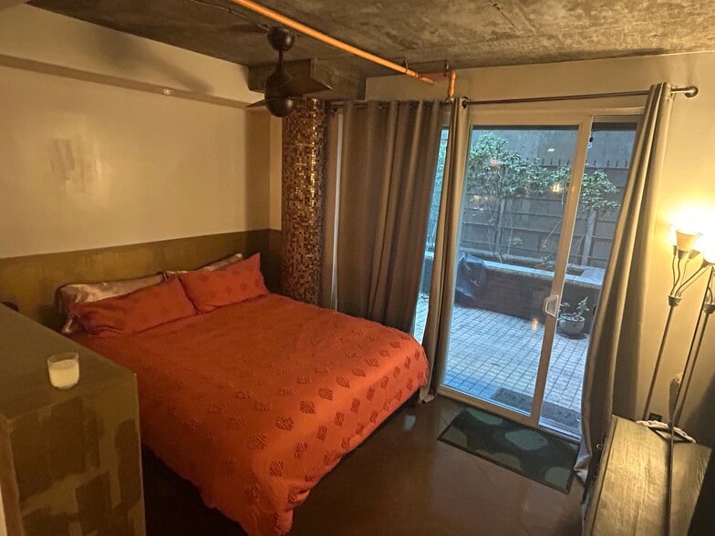 Building Photo - 1225 Island Ave