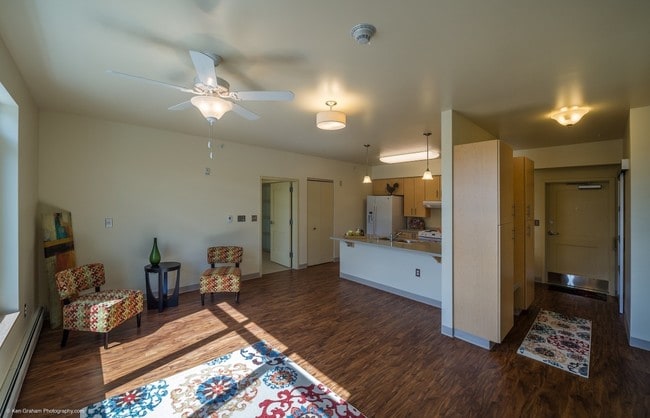Living Room - Coronado Park Senior Village