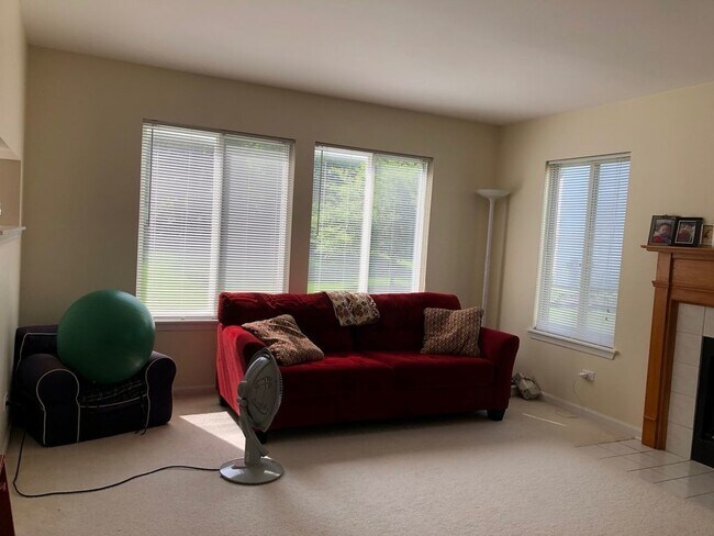 Building Photo - 2308 Sedgwick Ct