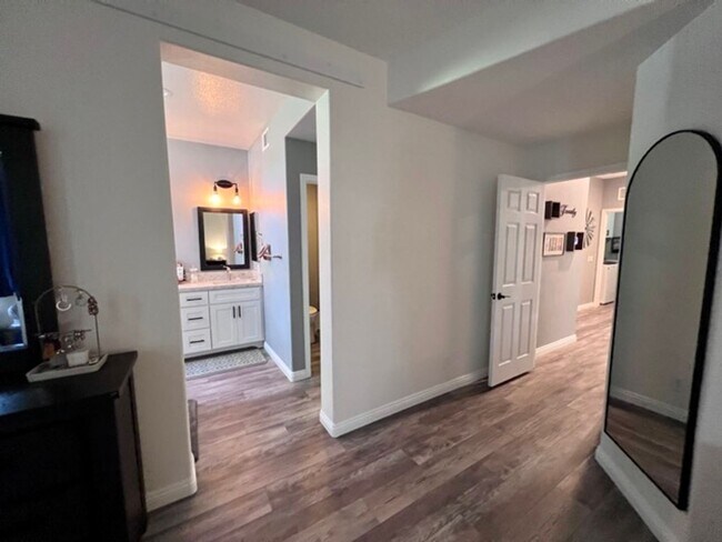 Building Photo - Beautifully upgraded 4 bedroom Murrieta home!