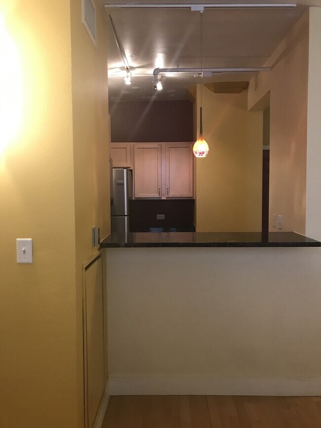 Building Photo - 444 17th St