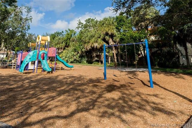 public playground - 1800 Sans Souci Blvd