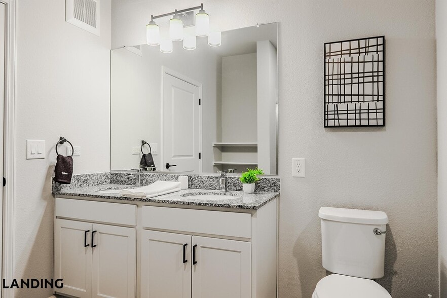 Building Photo - 1650 Harris Hill Rd