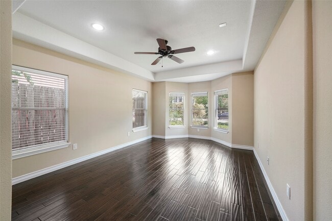 Building Photo - 1213 Wakefield Dr