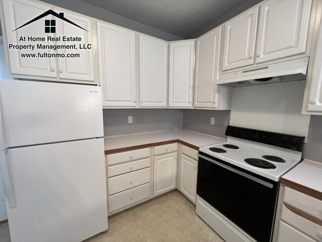 Building Photo - 1012 Boulder Court