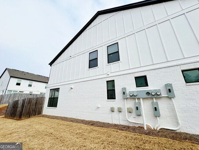 Building Photo - 123 S Auburn Lndg Pl