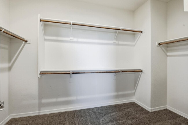 Building Photo - 2263 S Henry Ln