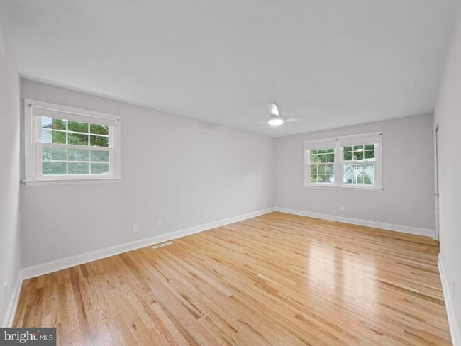 Building Photo - 10034 Chatelaine Cir