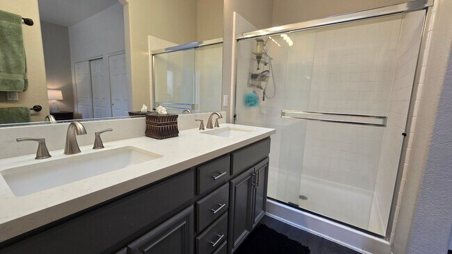 Building Photo - Single Story South Reno Home in Gated Community