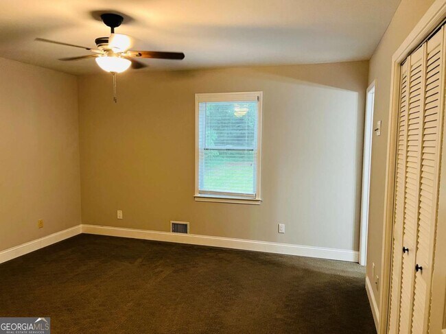 Building Photo - 2472 Ramblewood Ct