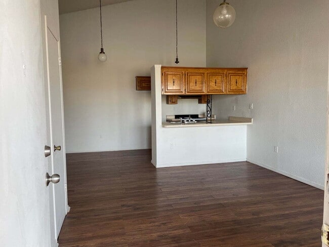 Building Photo - 7214 Dale Rd