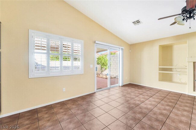 Building Photo - 9346 Coral Berry St
