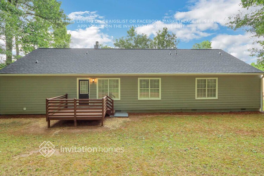 Building Photo - 5843 Bellingrath Way