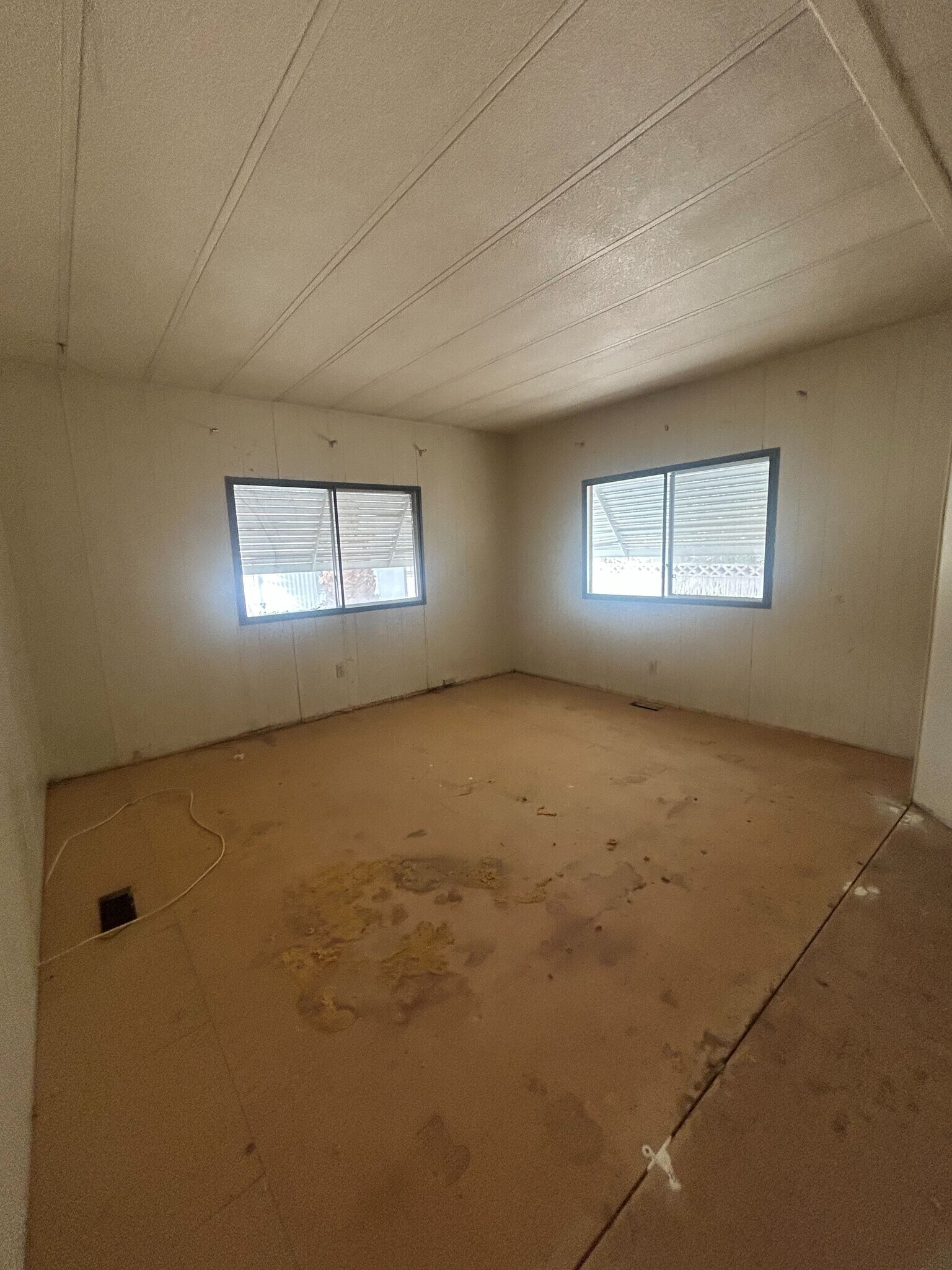 Building Photo - 3601 E Wyoming Ave