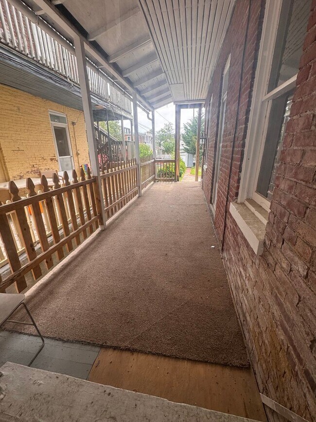 Building Photo - 710 Pennsylvania Ave