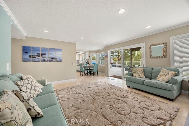 Building Photo - 6 Sand Pointe