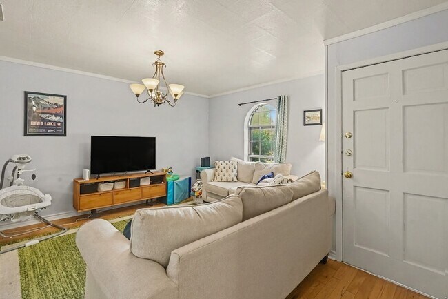 Building Photo - 5304 Westhaven Dr