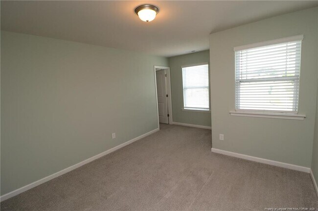 Building Photo - 755 Amarra Dr
