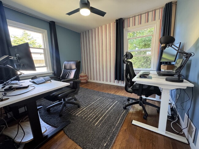 Building Photo - Charming 3-Bedroom Home with Massive Detac...