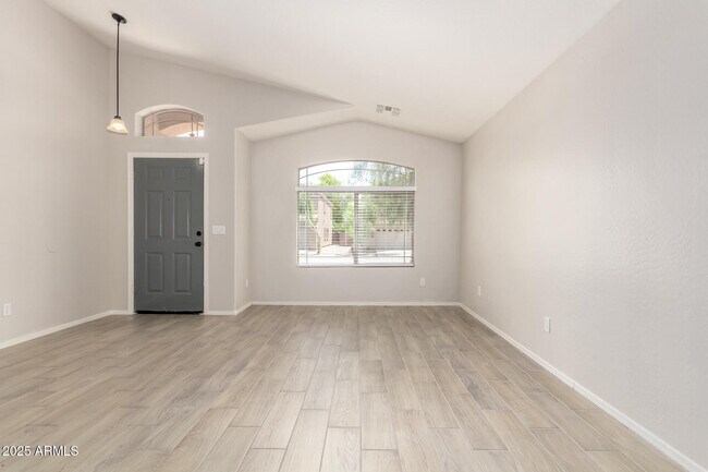 Building Photo - 8328 W Forest Grove Ave