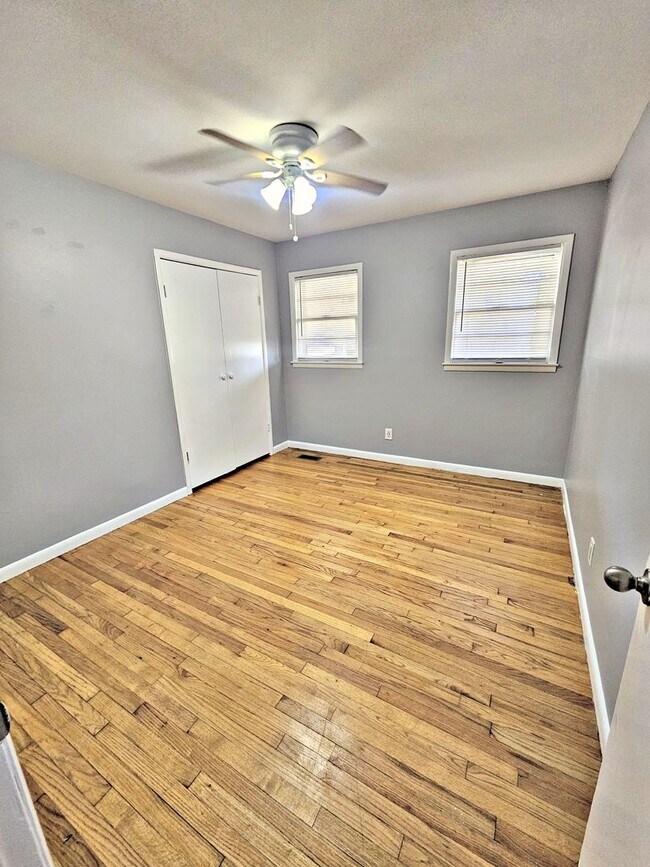 Building Photo - HOUSE FOR RENT - DECATUR