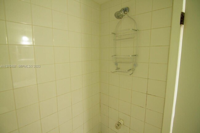 Building Photo - 753 Michigan Ave