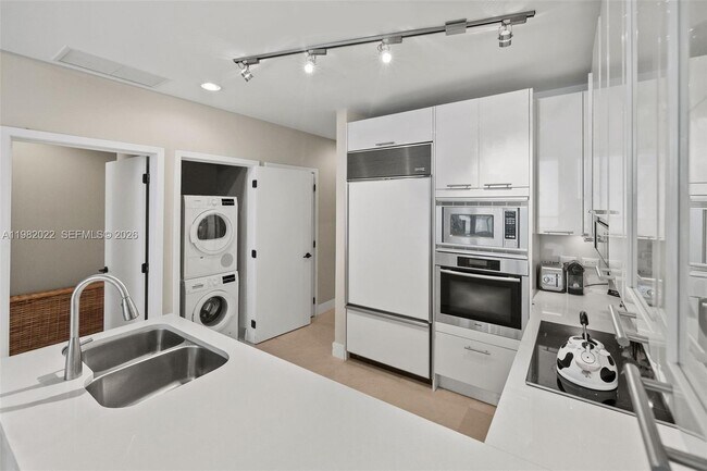 Building Photo - 6799 Collins Ave