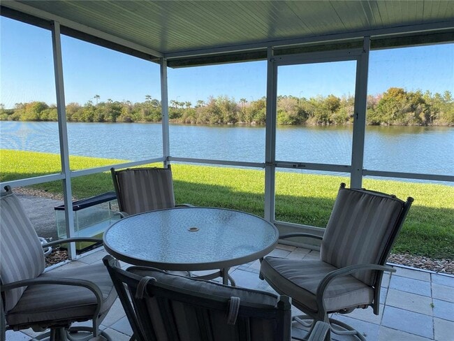 Building Photo - 427 Kensington Lake Cir