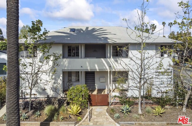 Building Photo - 1807 Montana Ave