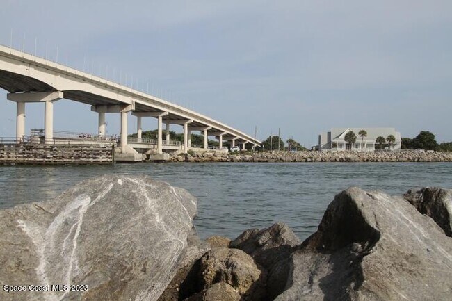 Building Photo - 2924 Pebble Creek St