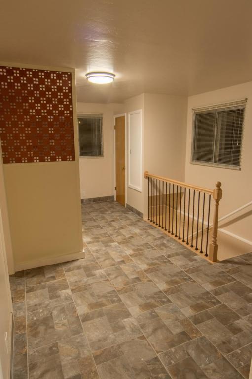 Building Photo - 5886 S Utahna Dr