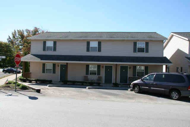 Building Photo - Old Mill Townhouses