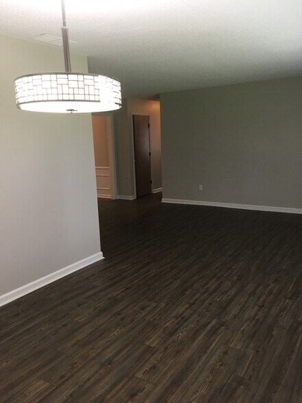 Building Photo - 518 Lexington Blvd