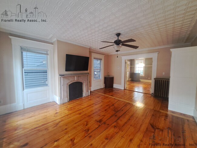 Building Photo - 44 Princeton St