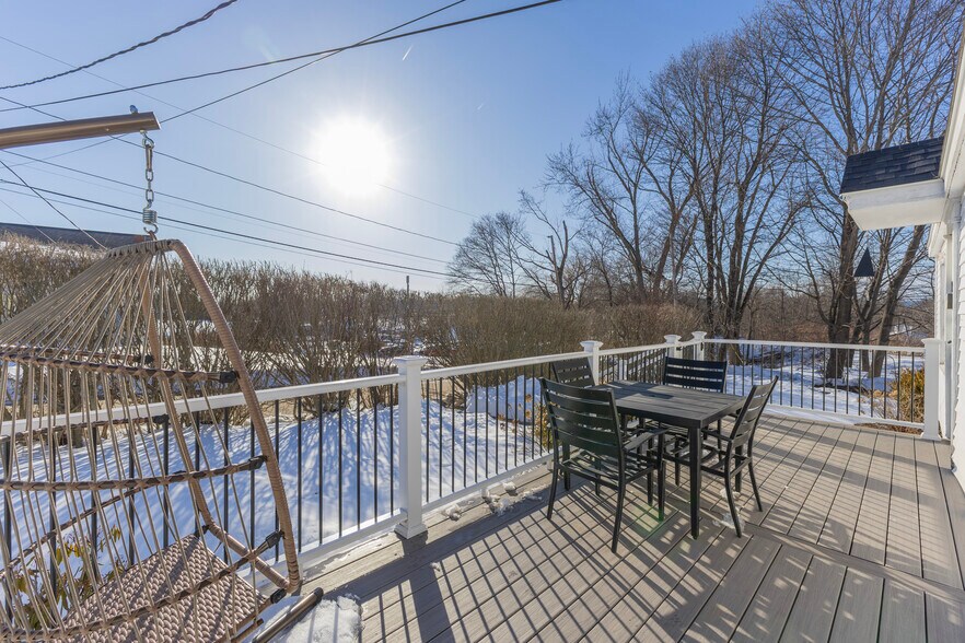 Building Photo - 2 Ridgeland Ave