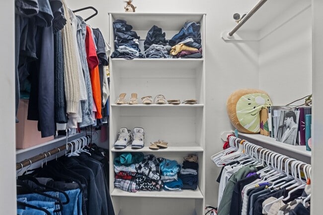 Building Photo - 58 Berkshire Cir