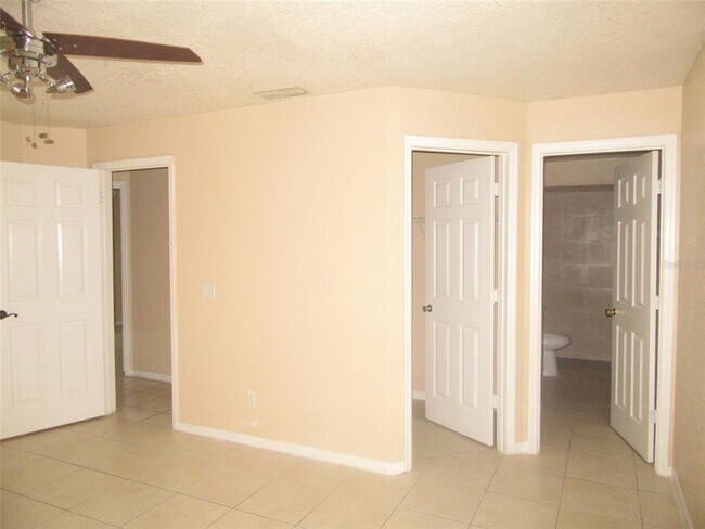 Building Photo - 1620 Maracaibo St